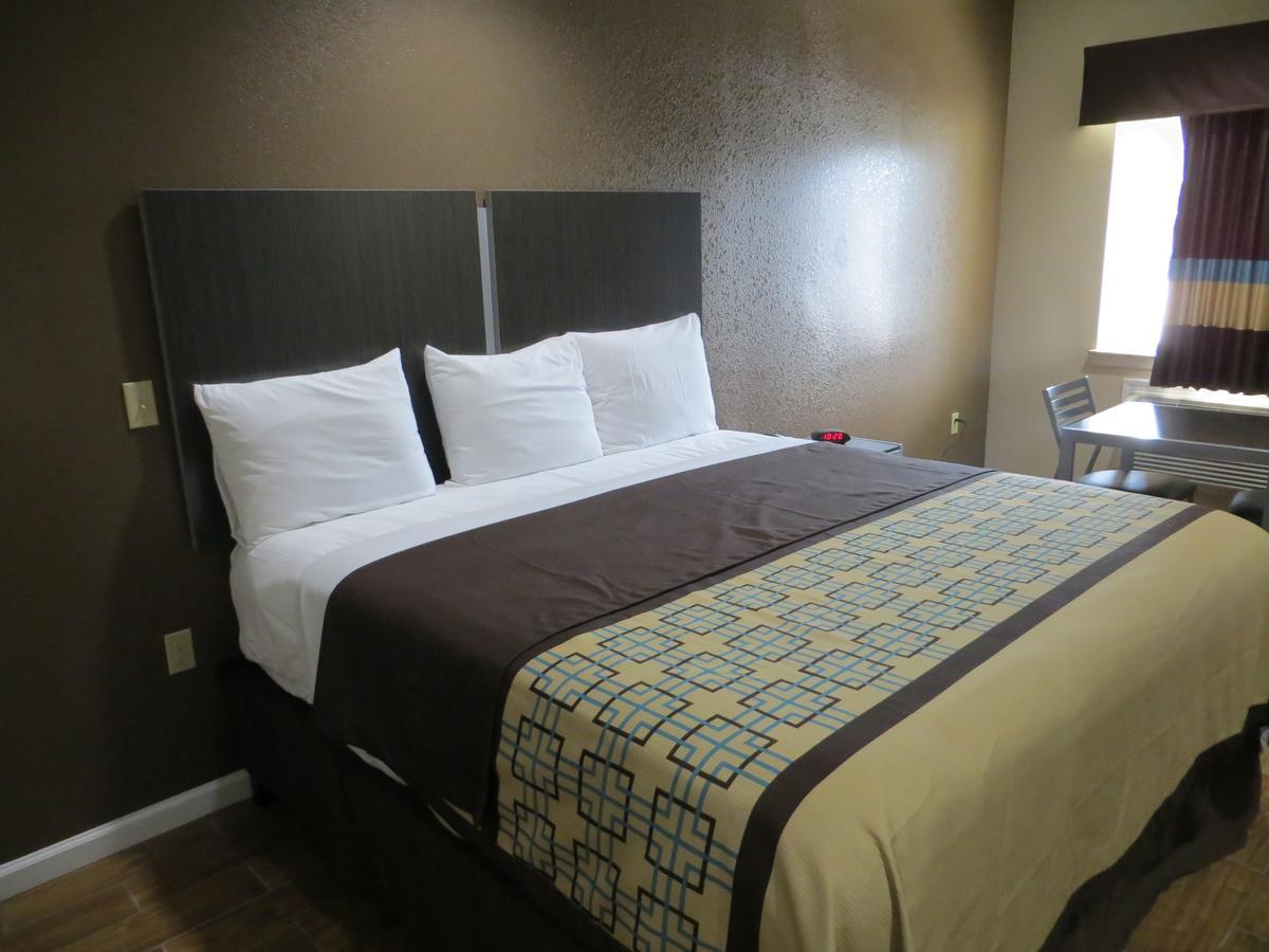 Scottish Inn & Suites Baytown Dış mekan fotoğraf