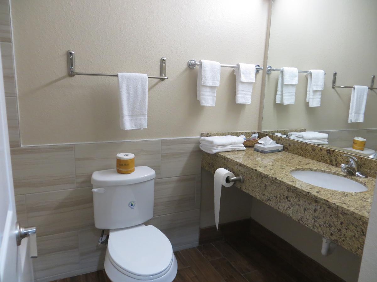 Scottish Inn & Suites Baytown Dış mekan fotoğraf